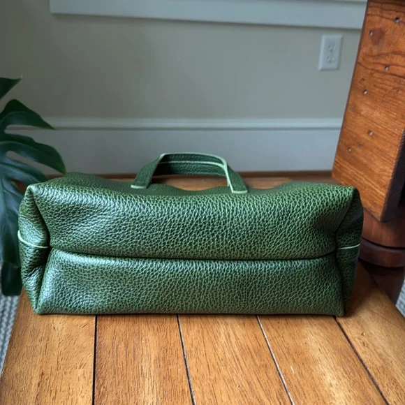 Portland Leather Green Crossbody Bag - Picture 3 of 4